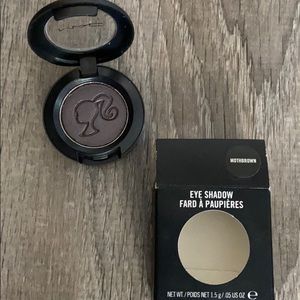 Barbie Collection Eye Shadow Moth Brown